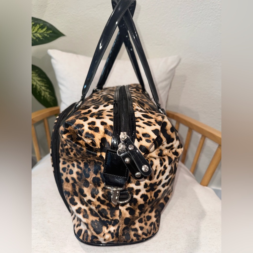 Kathy Van Zeeland Leopard Animal Print Duffle Travel Shoulder Weekender Purse XL - Picture 6 of 16